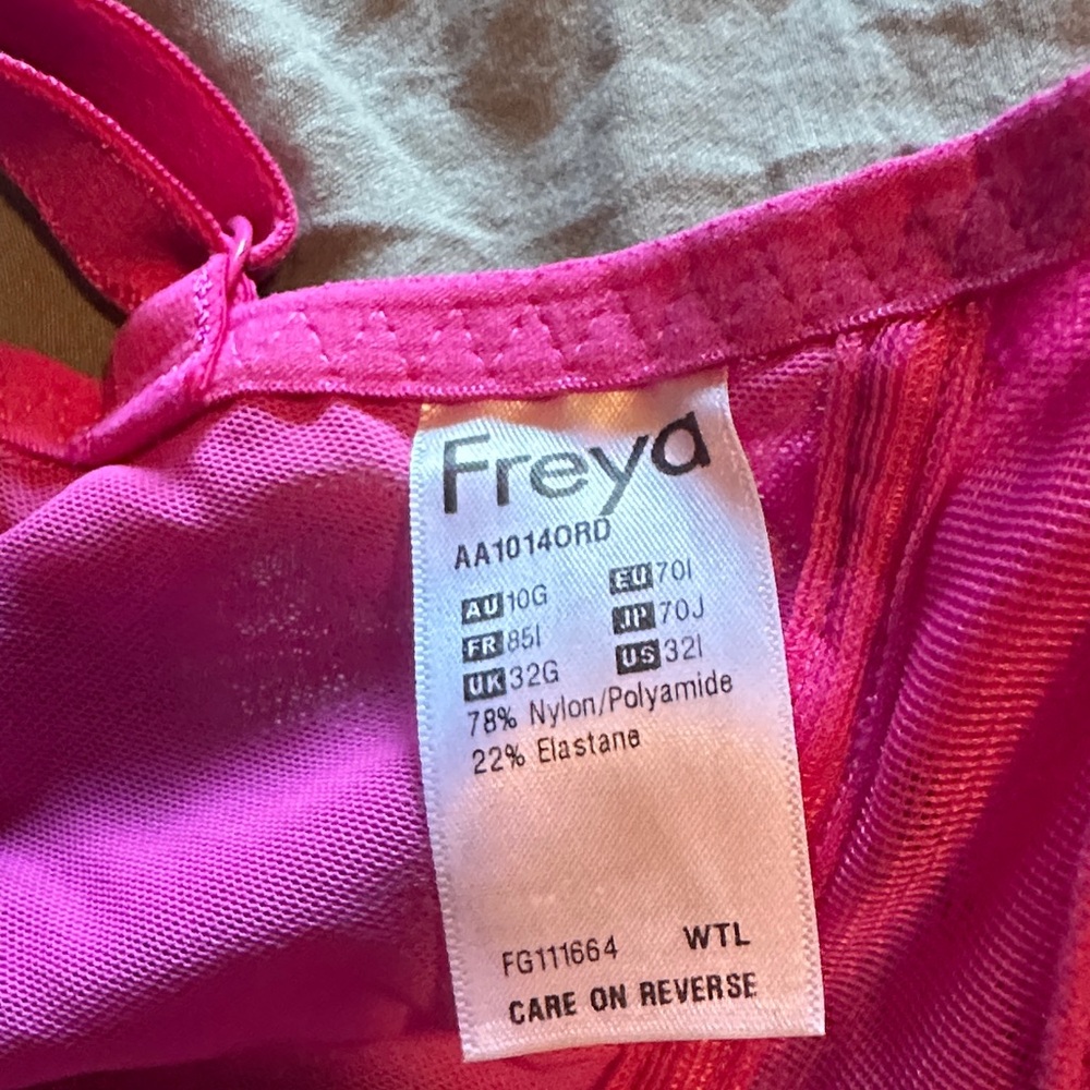 Freya Hot Pink Lace Bra - Picture 2 of 3